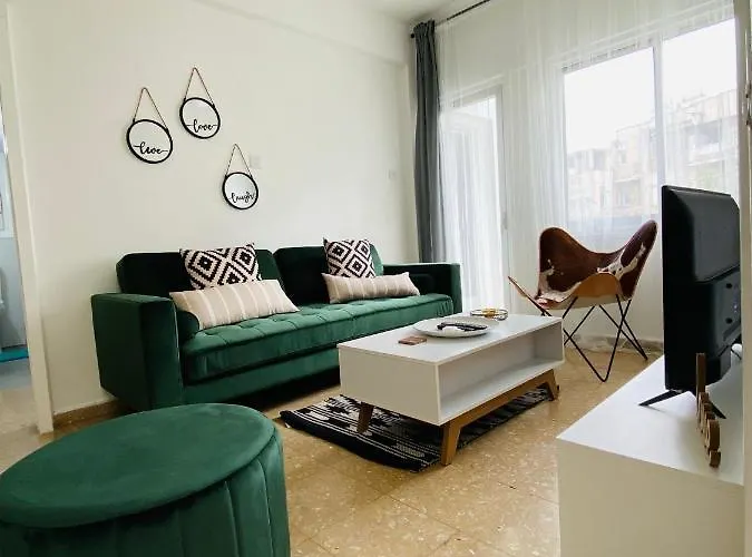 Boho-Chic One Bedroom Flat In Engomi